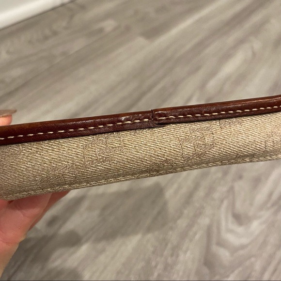 Dooney & Bourke small wristlet / wallet - Picture 10 of 15